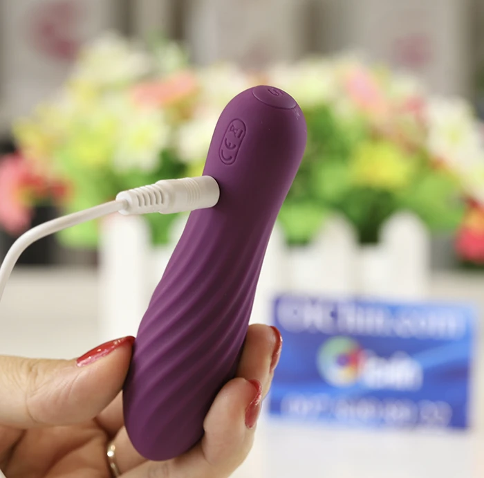  Phân phối Svakom Tulip mini cao cấp rung mạnh thiết kế đường vân kích thích mạnh hàng xách tay